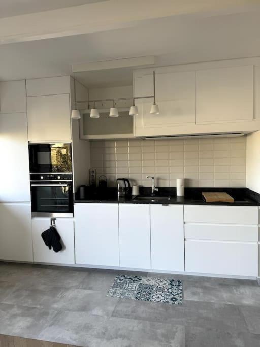 Appartement Neuf Avec Balcon Et Parking Prive 凯恩 外观 照片