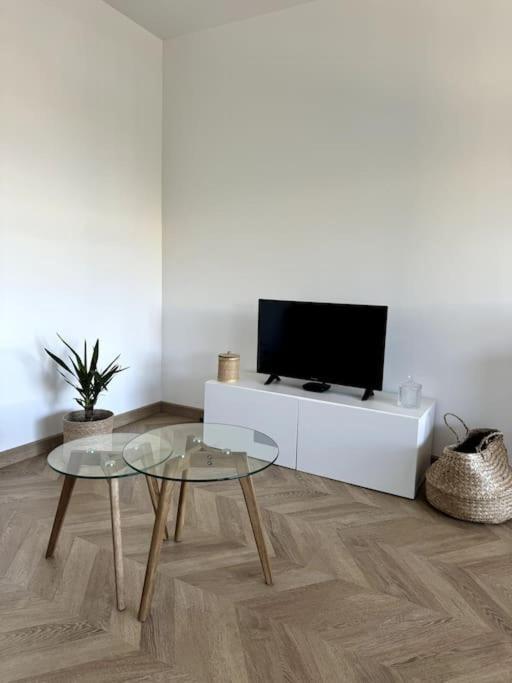 Appartement Neuf Avec Balcon Et Parking Prive 凯恩 外观 照片